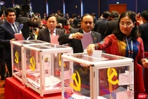 Hôm nay (30/1), Đại hội Đảng XIII làm việc tại Hội trường cả ngày để tiến hành bỏ phiếu bầu cử Ban Chấp hành Trung ương khóa XIII.