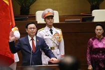 Chủ tịch Quốc hội tuyên thệ nhậm chức.