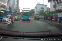 Ảnh chụp video từ camera hành trình. Ảnh: MXH.