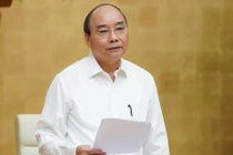 Thủ tướng Nguyễn Xuân Phúc phát biểu tại hội nghị giao ban trực tuyến với các bộ, ngành, địa phương. Ảnh: VGP.