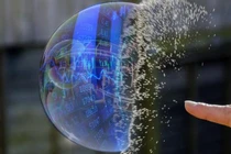 Người dân ùn ùn mở tài khoản, liệu có ‘bong bóng’ trên thị trường chứng khoán? 