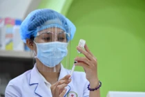 Nguy cơ bị thiếu hụt vaccine tiêm chủng mở rộng, TP HCM kêu cứu Bộ Y tế