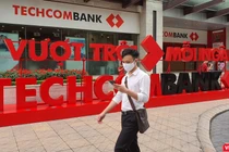 Techcombank chưa có kế hoạch chia cổ tức, giữ nguyên mục tiêu lợi nhuận 2021