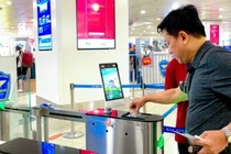 Thí điểm xác thực khuôn mặt hành khách tại Cảng HKQT Nội Bài - ảnh: Cục Hàng không Việt Nam.
