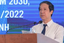 Bộ trưởng Nguyễn Kim Sơn phát biểu tại Hội nghị phát triển giáo dục và đào tạo vùng Bắc Trung Bộ và duyên hải Trung Bộ.