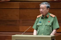 Bộ trưởng Bộ Công an Tô Lâm trao đổi về dự kiến điều chỉnh một số trường thông tin trên thẻ căn cước.