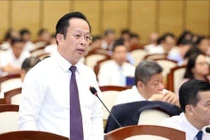 Giám đốc Sở Giáo dục và Đào tạo Hà Nội Trần Thế Cương tại Kỳ họp HĐND thành phố ngày 5/7. 