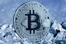 Ngành công nghiệp tiền mã hóa trải qua một năm khốc liệt với hàng loạt các vụ phá sản đáng gây chấn động (Ảnh: Barron's)