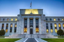 Lãi suất của Fed tăng là yếu tố dẫn đến sự suy thoái gần đây trong hoạt động đầu tư vào các thị trường mới nổi (Ảnh: Bloomberg)