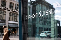 Credit Suisse tuyên bố trong mùa Hè năm nay rằng họ sẽ rút ngân hàng đầu tư và cắt giảm chi phí 1,5 tỉ franc (Ảnh: CNN)