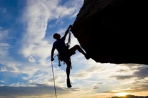 Nếu vượt qua những rung lắc trong phiên, VN-Index sẽ hướng tới mốc 1.240 điểm (Ảnh minh hoạ - Nguồn: Internet)