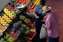 Châu Âu đang trải qua nhiều khó khăn do Nga hạn chế nguồn cung năng lượng (Ảnh: Bloomberg)