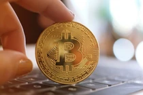 Loạt tiền số 'hồi sinh' khi Bitcoin lấy lại mốc 20.000 USD 