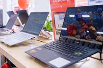 Nhu cầu laptop xuống thấp, lợi nhuận DGW, FRT và MWG gặp khó
