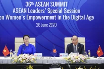 Chủ tịch Quốc hội Nguyễn Thị Kim Ngân và Thủ tướng Chính phủ Nguyễn Xuân Phúc phiên họp (Ảnh: quochoi.vn)