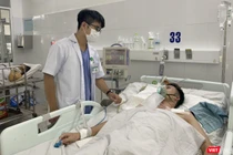 Bệnh nhân Phạm Mạnh Q. (28 tuổi, trú tại Hà Nội) khi đang điều trị tại Bệnh viện Đà Nẵng