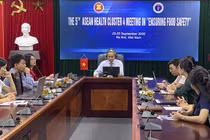 TS Nguyễn Hùng Long - Phó Cục trưởng Cục ATTP phát biểu tại cuộc họp (ảnh VFA)