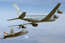 Mỹ lên kế hoạch tăng cường số lượng, củng cố chất lượng cho đội máy bay tiếp dầu trên không (Ảnh: RIA)