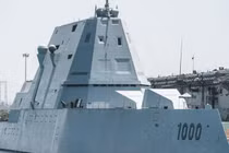 Mỹ muốn trang bị tên lửa siêu thanh cho tàu khu trục và tàu ngầm (Ảnh: AiF)