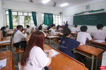 Phó Thủ tướng Lê Minh Khái và Phó Thủ tướng Vũ Đức Đam vừa có văn bản chỉ đạo hoàn chỉnh Nghị quyết của Chính phủ để điều chỉnh lộ trình và một số nội dung quy định liên quan về học phí.