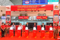 Chiều ngày 18/10, tại Nhà ga sân bay quốc tế Đà Nẵng, đại diện UBND TP Đà Nẵng, Tổng Cục Du lịch (Bộ VH-TT&DL), Cảng hàng không quốc tế Đà Nẵng, Công ty CP AHT, hãng hàng không Vietjet Air (hãng vận hành và khai thác đường bay) cùng du khách Ấn Độ đã tổ chức lễ khai trương, đưa 2 đường bay thẳng từ New Delhi và Mumbai đến Đà Nẵng và ngược lại.