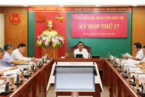 Quang cảnh kỳ họp thứ 17 của UBKT Trung ương diễn ra trong 2 ngày 13 và 14/7 (ảnh ubkttw.vn)