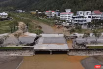 Cống hộp đầu tuyến đường Hoàng Sa, ngay giáp chân bán đảo Sơn Trà bị nước lũ xé toạc