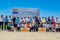 "Cúp Tứ Hùng"- một giải đấu golf tự phát có vận động tài trợ và thu tiền của người chơi gây lùm xùm dư luận trong thời gian qua.