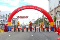 Đại diện Thành uỷ, HĐND, UBND TP Đà Nẵng cắt băng khánh thành hầm chui tại dự án Cải tạo cụm nút giao thông phía Tây cầu Trần Thị Lý