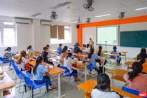 Sinh viên tại các trường ĐH trên địa bàn Đà Nẵng trở lại trường