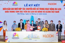 Quang cảnh buổi ký kết hơp tác giữa Trung tâm xúc tiến du lịch Đà Nẵng và Công ty TNHH du lịch Klook Việt Nam diễn ra chiều ngày 21/1
