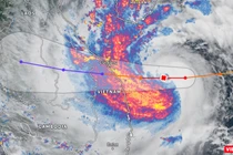 Bão Noru nhìn từ vệ tinh (nguồn zoom.earth)