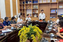 TS Nguyễn Trọng Khoa - Phó Cục trưởng Cục Quản lý Khám, chữa bệnh chủ trì cuộc họp