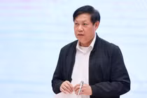 Thứ trưởng Bộ Y tế Đỗ Xuân Tuyên phát biểu tại phiên họp báo Chính phủ thường kỳ diễn ra ngày 3/3 (ảnh chinhphu.vn)