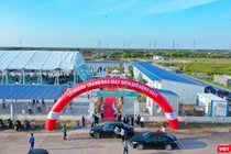 Quang cảnh lễ khánh thành và đưa Nhà máy điện gió Đông Hải 1 (Trà Vinh) công suất 100MW, trị giá 5.000 tỷ đồng vào vận hành.