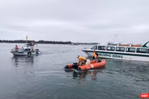 Cơ quan chức năng nỗ lực tìm kiếm những nạn nhân xấu số trong vụ chìm tàu Phương Đông ở biển Cửa Đại (Hội An)