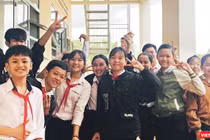 Trẻ em trong độ tuổi đến trường (ảnh WHO)