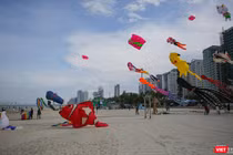 Biển Đà Nẵng bước vào mùa du lịch hè