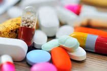 Các bệnh viện trên cả nước đối mặt với tình trạng thiếu thuốc, vật tư y tế