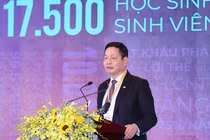 Ông Trương Gia Bình - Chủ tịch HĐQT Tập đoàn FPT phát biểu tại Diễn đàn Đầu tư Đà Nẵng 2022 (Ảnh NĐ)