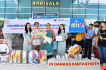 Lãnh đạo ngành du lịch Đà Nẵng tại buổi đón đoàn du khách MICE quốc tế