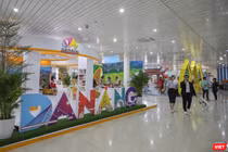 Quang cảnh hội chợ Du lịch quốc tế Việt Nam - VITM Đà Nẵng 2022 diễn ra tại TP Đà Nẵng