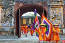 Nghi thức hạ Cây nêu ở Hoàng cung Huế (ảnh Tuấn Hiệp)
