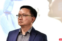 “Làm thế nào để gây dựng nên một công ty có thể phục vụ một tỷ người và hơn thế nữa?".