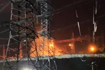 Nhanh chóng xử lý vụ cháy trạm biến áp 500 KV thủy điện Hòa Bình 