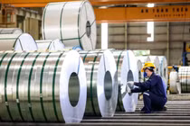 Hoa Sen và 4 doanh nghiệp ngành thép khác đã có đơn yêu cầu yêu cầu điều tra áp dụng biện pháp chống bán phá giá đối với sản phẩm thép mạ nhập khẩu từ Trung Quốc, Hàn Quốc từ ngày 11/5/2023. (Ảnh: Đức Duy/Vietnam+)