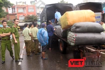 Liên tiếp mấy ngày qua, lực lượng chức năng Đà Nẵng phát hiện hàng loạt vụ hàng hóa không rõ nguồn gốc trên tàu SE19 khi cập ga Đà Nẵng.