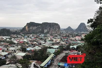 Chiều 18/7, bà Nguyễn Thị Anh Thi, Chủ tịch UBND quận Ngũ Hành Sơn (Đà Nẵng) xác nhận không có chuyện Đài phát thanh quận Ngũ Hành Sơn bị chèn sóng tiếng Trung Quốc như một số báo đăng tin.