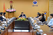 Bộ Y tế họp khẩn về trường hợp bệnh nhân 1347 mắc COVID-19 (Ảnh: Đình Anh) 