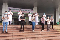 7 bệnh nhân mắc COVID-19 được công bố khỏi bệnh. Ảnh: Minh Thúy 
